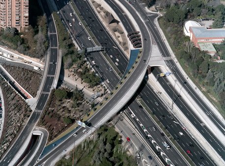 ¿Por qué emesa? El Ayuntamiento optó por la colaboración público-privada Madrid Calle 30, sociedad de economía mixta, participada por el Ayuntamiento de Madrid