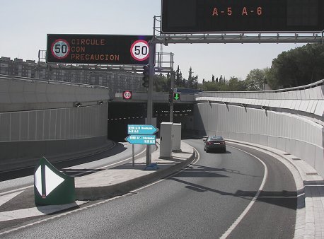 Entrada a túnel