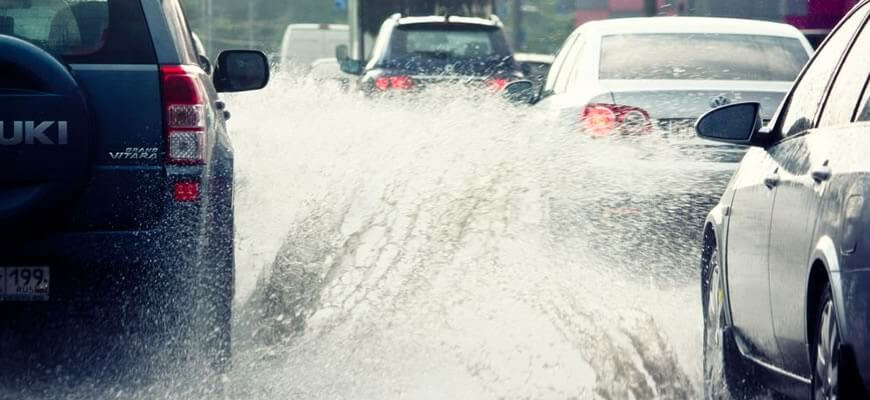 8 consejos para conducir con lluvia por la M-30