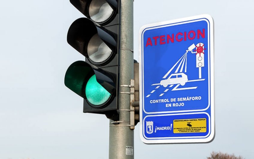 Traffic light cameras in Madrid